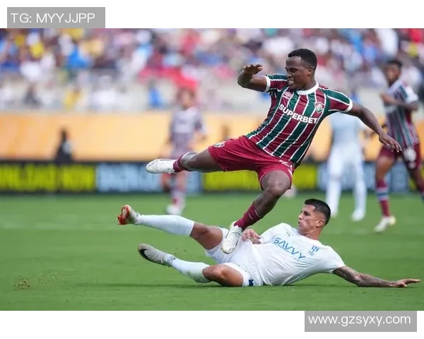 阿体育与弗鲁米激战正酣谁能在这场对决中笑到最后